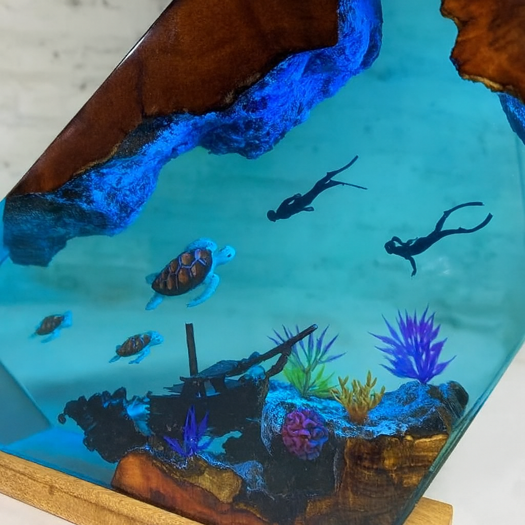 Shipwreck Sea Turtle Ocean Night Lamp – LED Ocean Decor by Wave & Hang