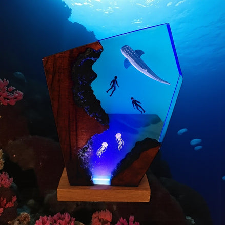 Creative USB Ocean Night Lamp – 3D Underwater LED Desk Light | Ocean Scene Resin Lamp for Bedroom & Home Decor